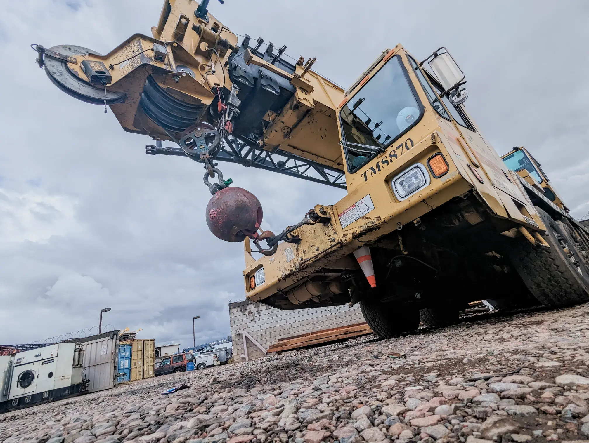 Grove TMS870 displayed in its full stature, showcasing its heavy-duty lifting capacity.